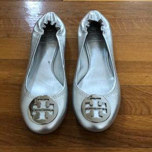 Tory Birch Silver Flats Size 8